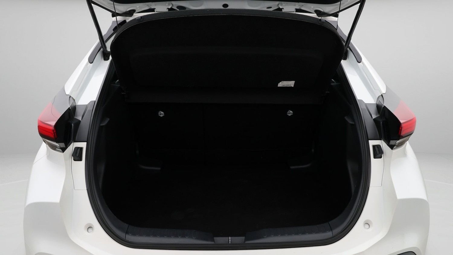 Used Toyota C-HR 2024 for sale - 77609749: Photo 17