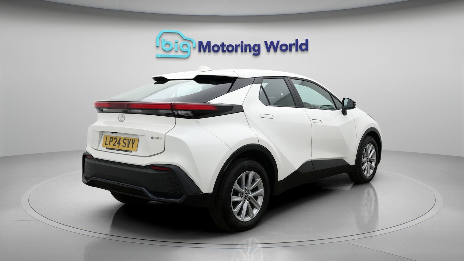 Used Toyota C-HR 2024 for sale - 77609749: Photo 7