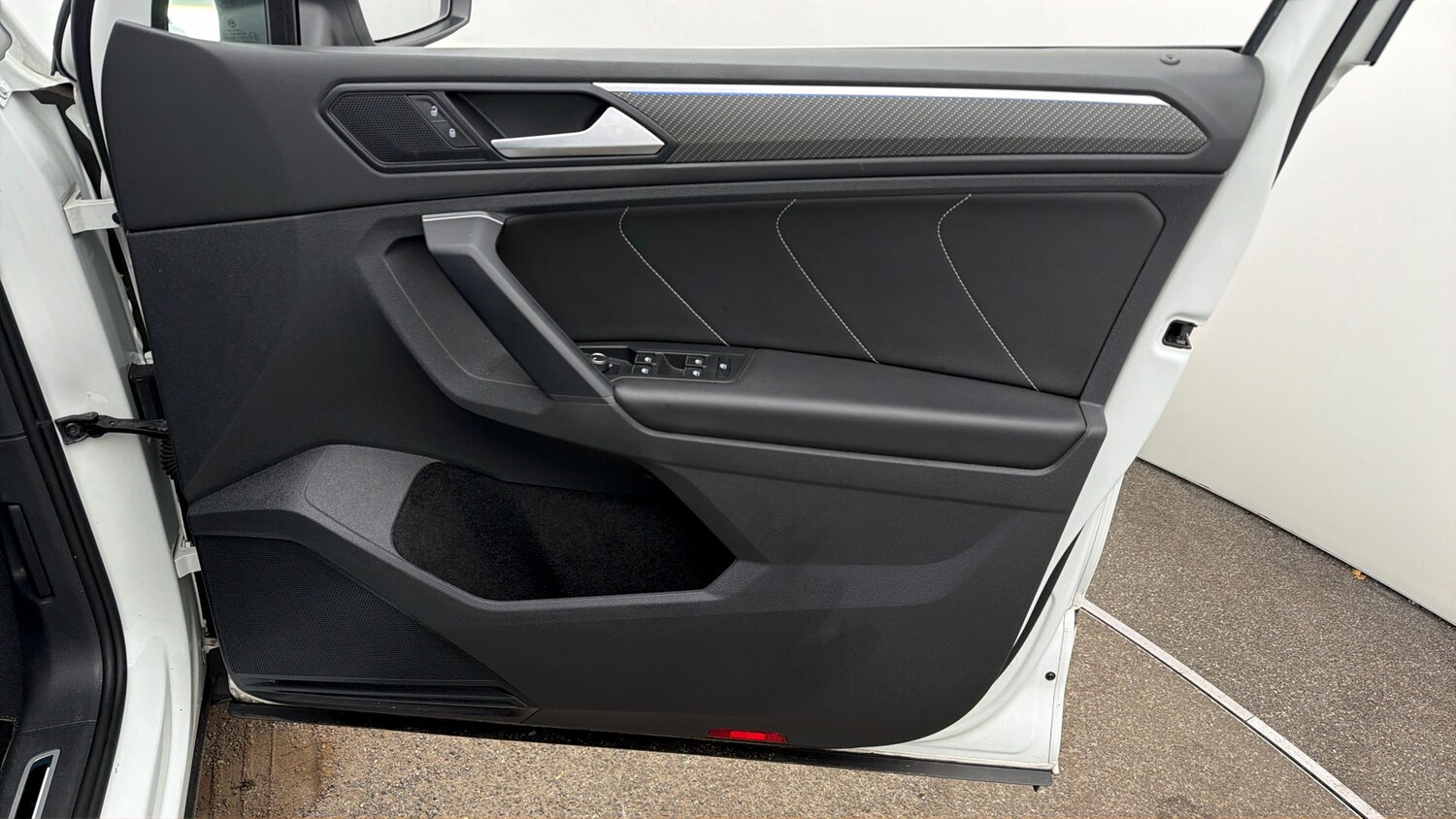 Used Volkswagen Tiguan 2023 for sale - 78026308: Photo 14