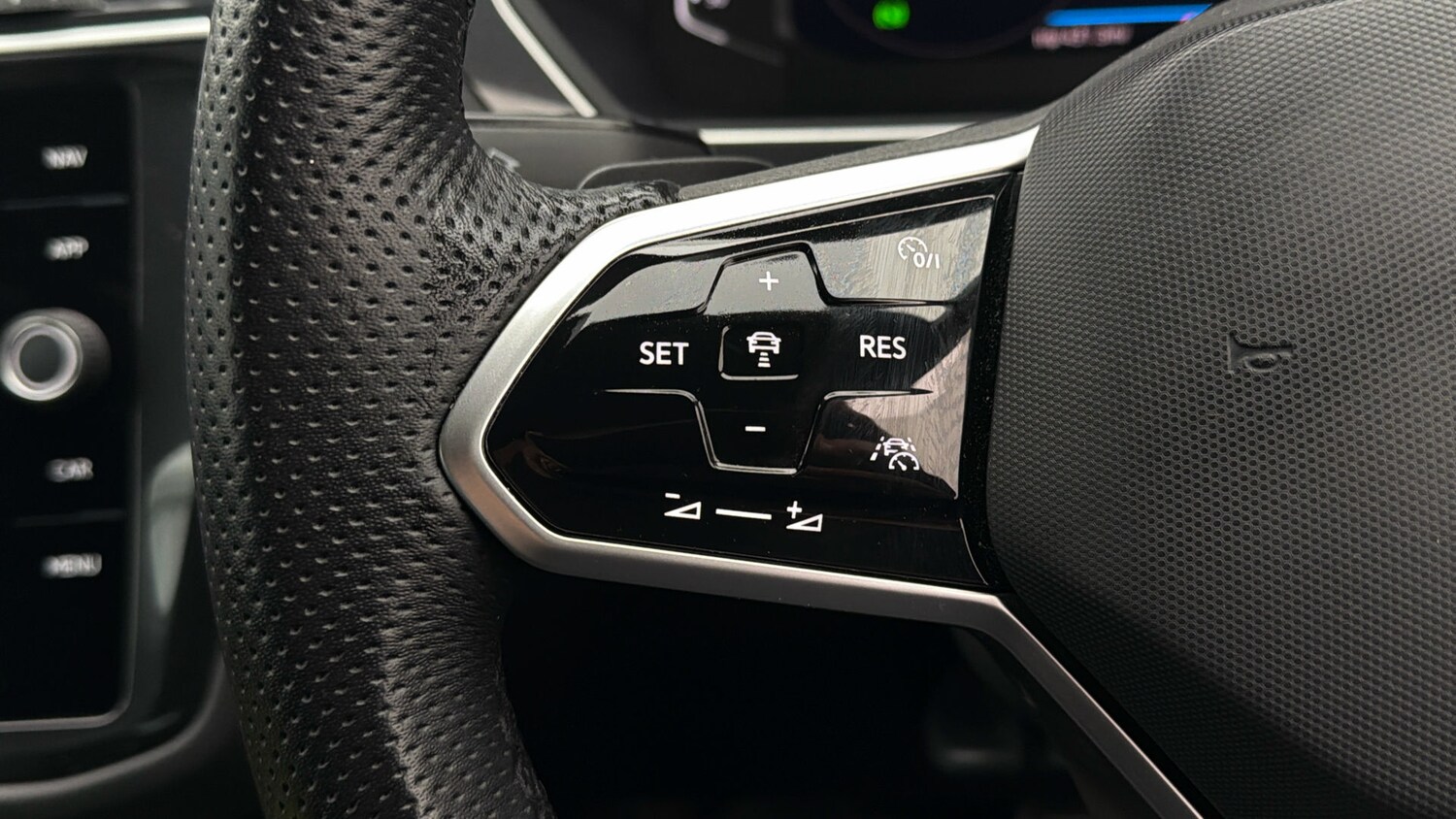 Used Volkswagen Tiguan 2023 for sale - 78026308: Photo 22