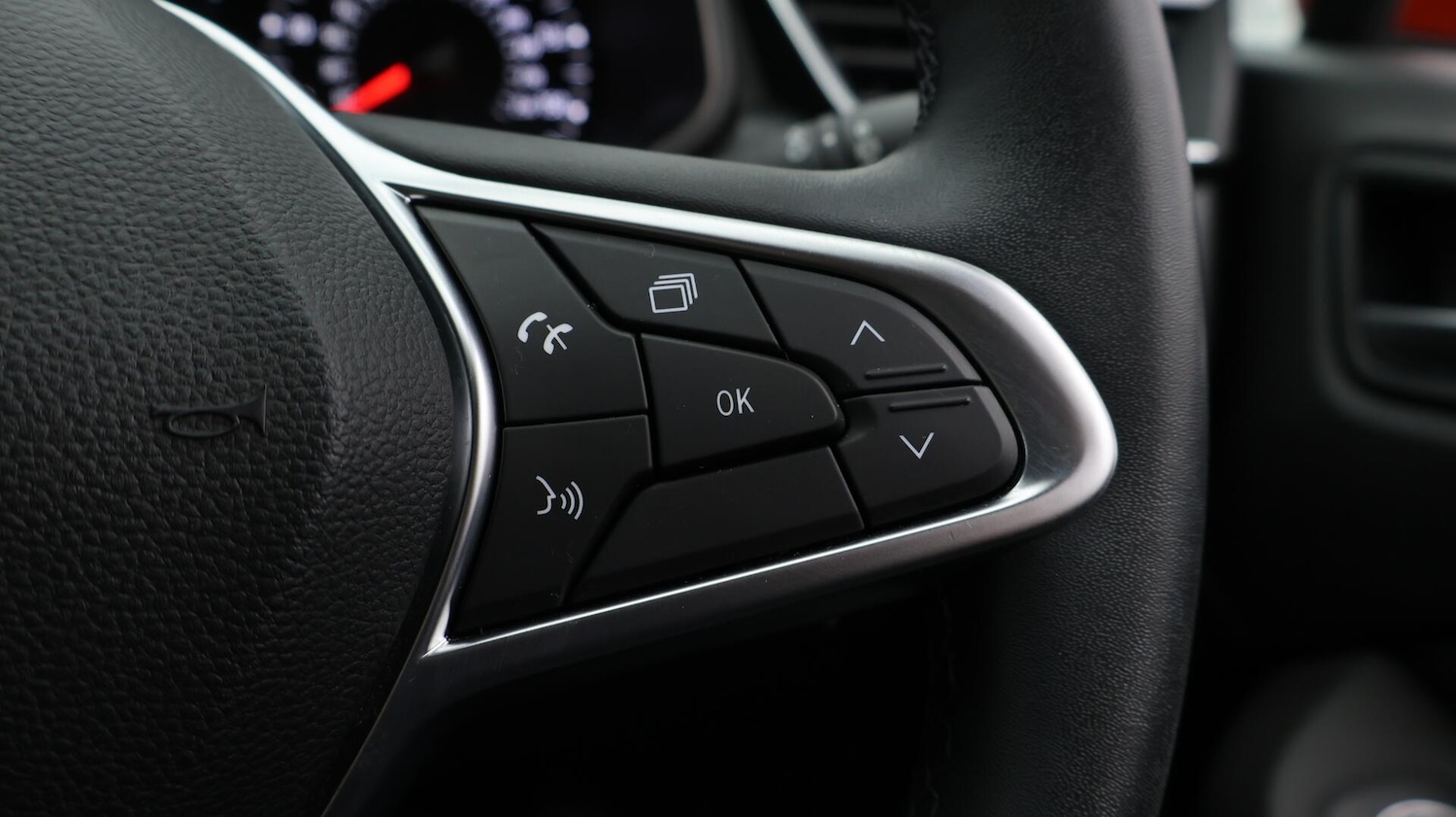 Used Renault Clio 2021 for sale - 76498760: Photo 25