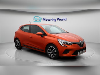 Used Renault Clio 2021 for sale - 76498760: Photo