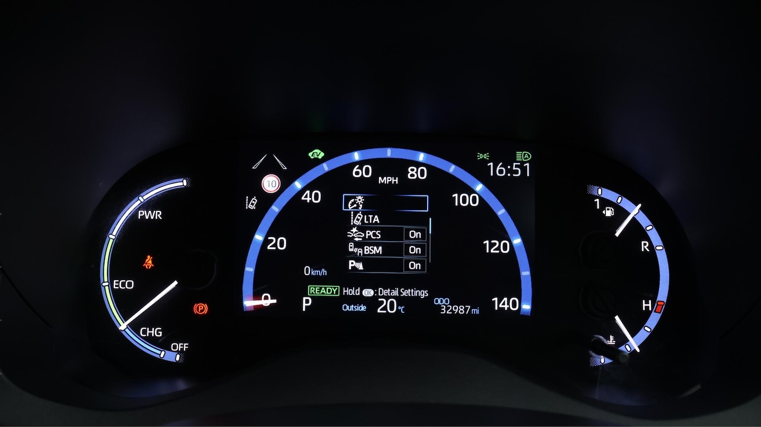 Used Toyota Yaris Cross 2022 for sale - 76432091: Photo 11