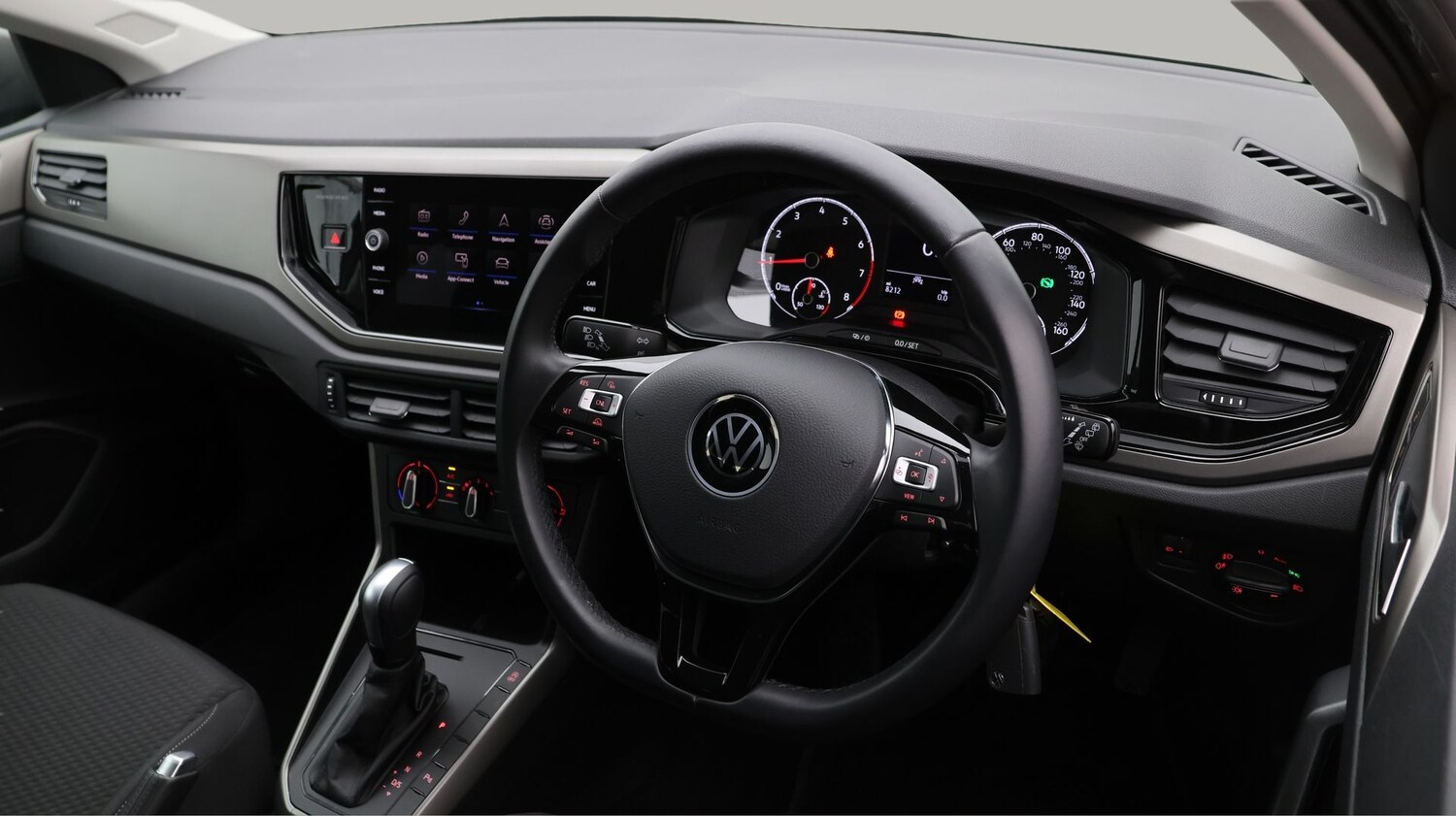 Used Volkswagen Polo 2021 for sale - 77589689: Photo 9