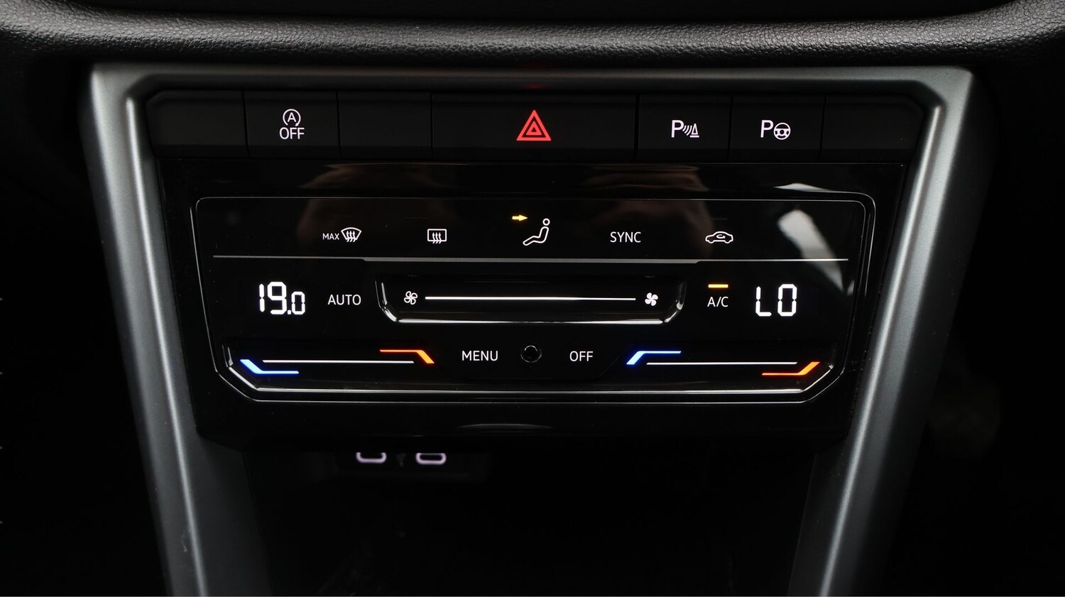 Used Volkswagen T-Roc 2023 for sale - 77274726: Photo 12