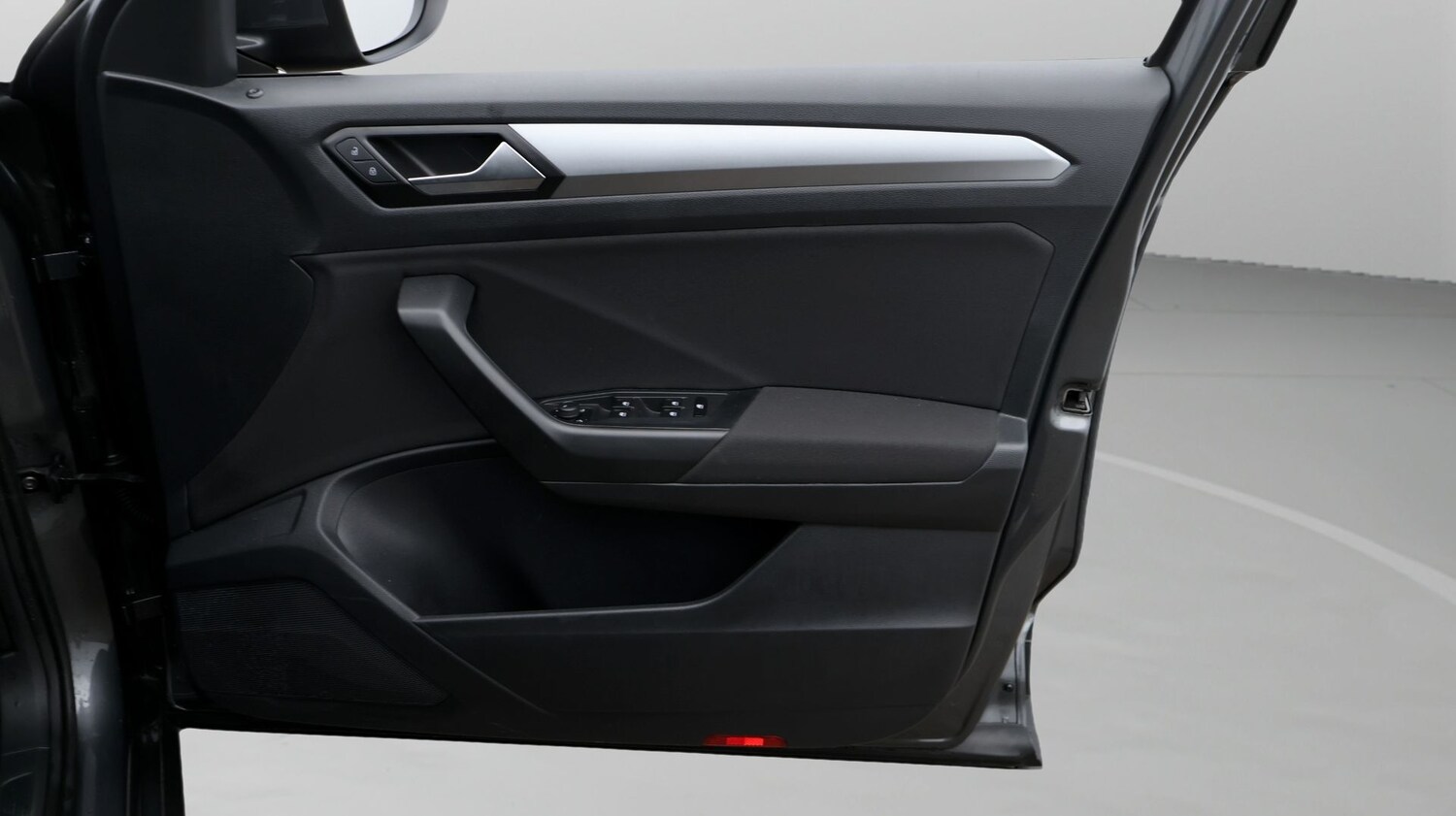 Used Volkswagen T-Roc 2023 for sale - 77274726: Photo 15