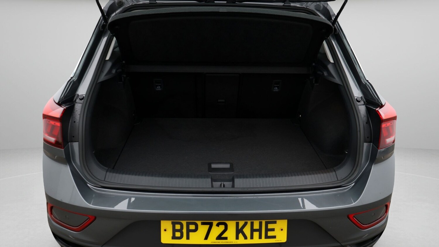 Used Volkswagen T-Roc 2023 for sale - 77274726: Photo 17