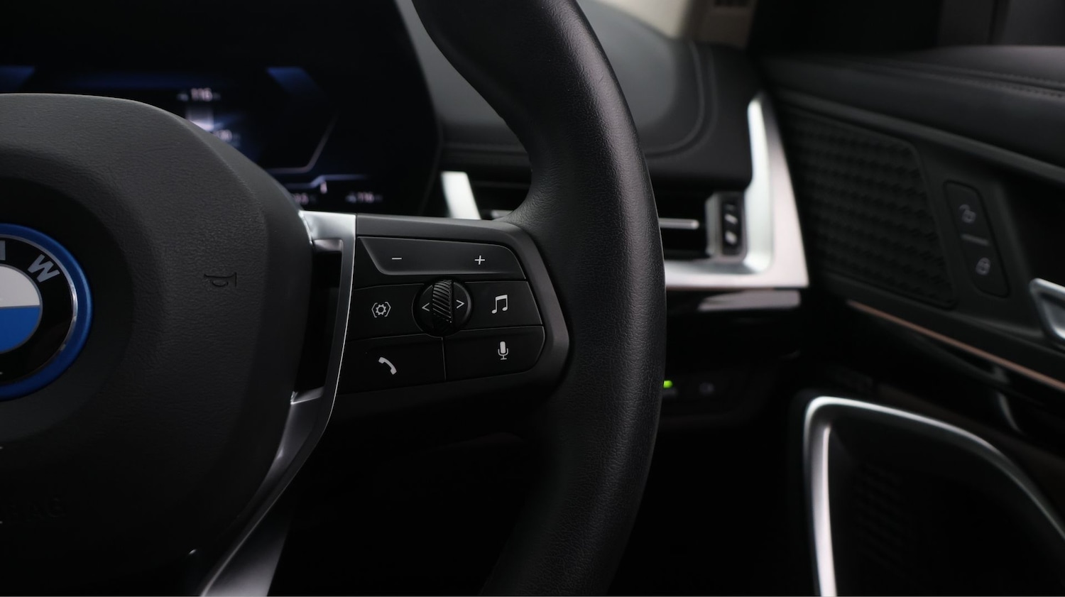 Used BMW iX1 2023 for sale - 77530525: Photo 27