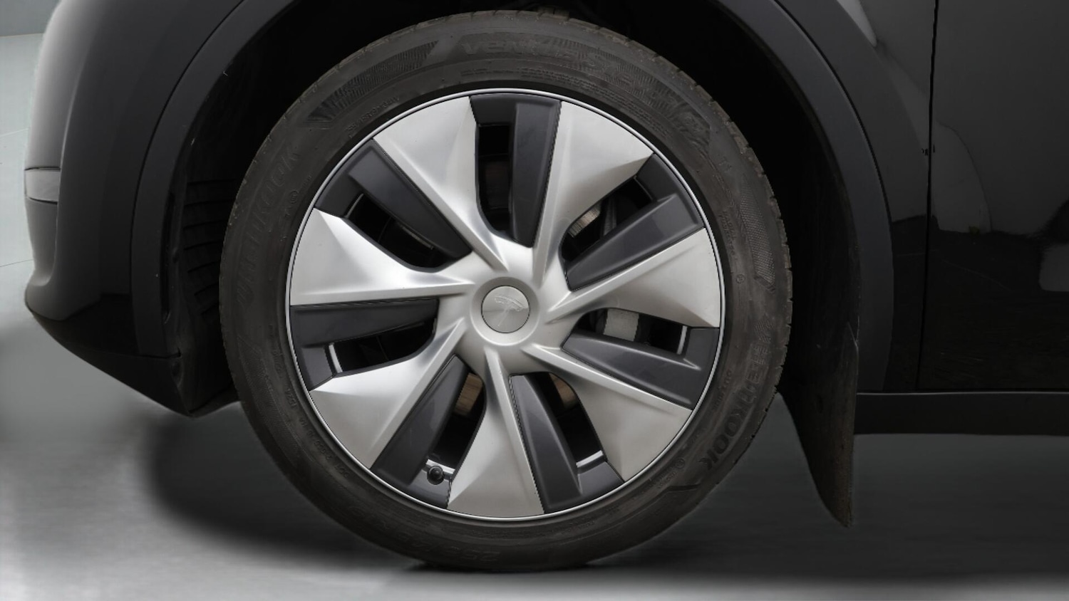 Used Tesla Model Y 2023 for sale - 76108603: Photo 19