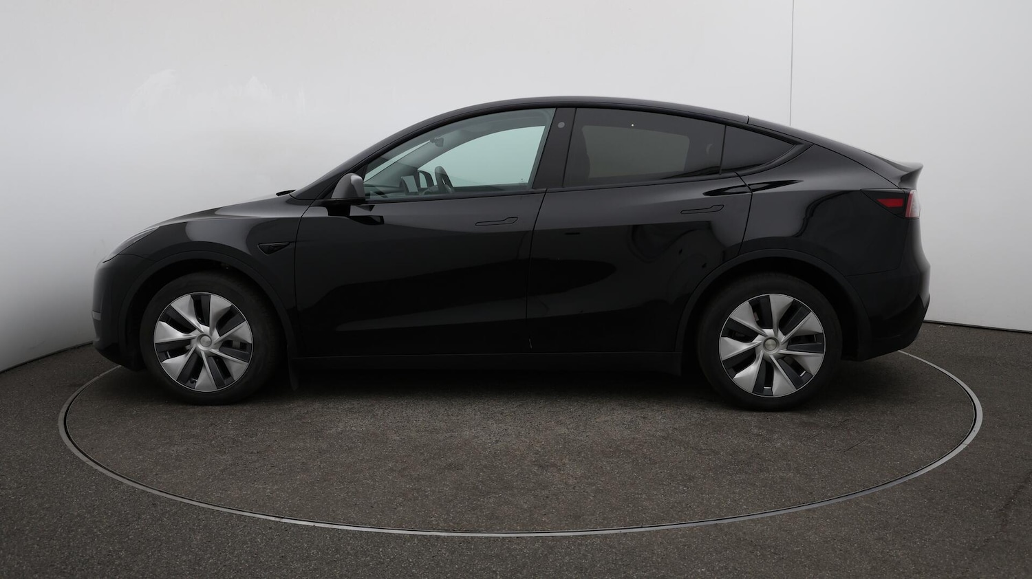 Used Tesla Model Y 2023 for sale - 76108603: Photo 64