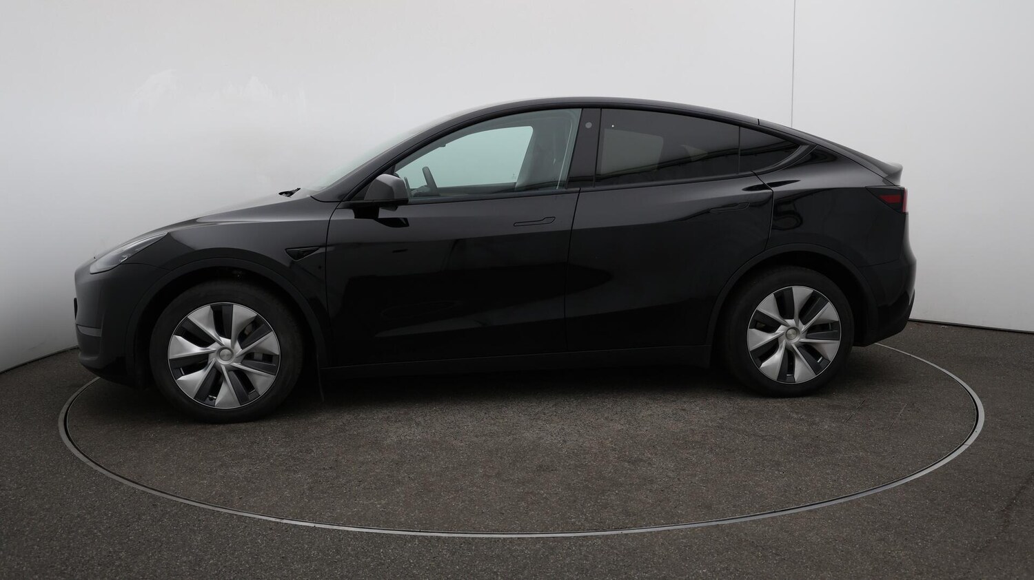 Used Tesla Model Y 2023 for sale - 76108603: Photo 65