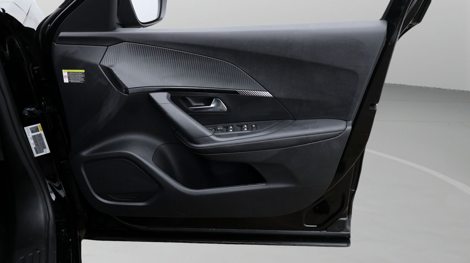 Used Peugeot 2008 for sale - 77873131: Photo 15