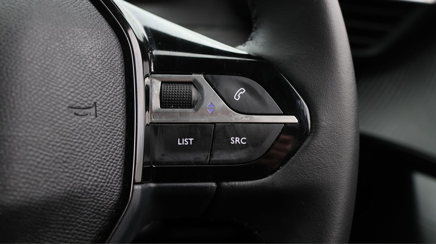 Used Peugeot 2008 for sale - 77873131: Photo 23