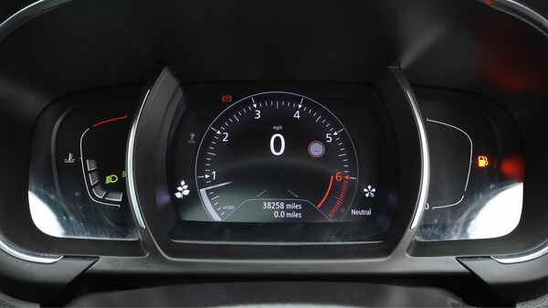 Used Renault Grand Scenic 2019 for sale - 76239206: Photo 11