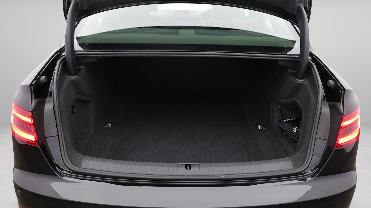 Used Audi A4 2018 for sale - 76370636: Photo 18