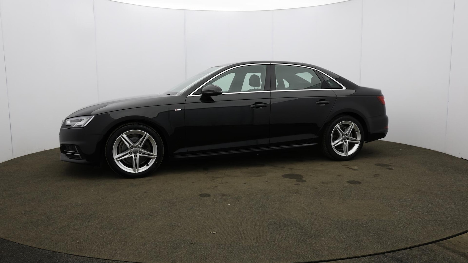 Used Audi A4 2018 for sale - 76370636: Photo 36