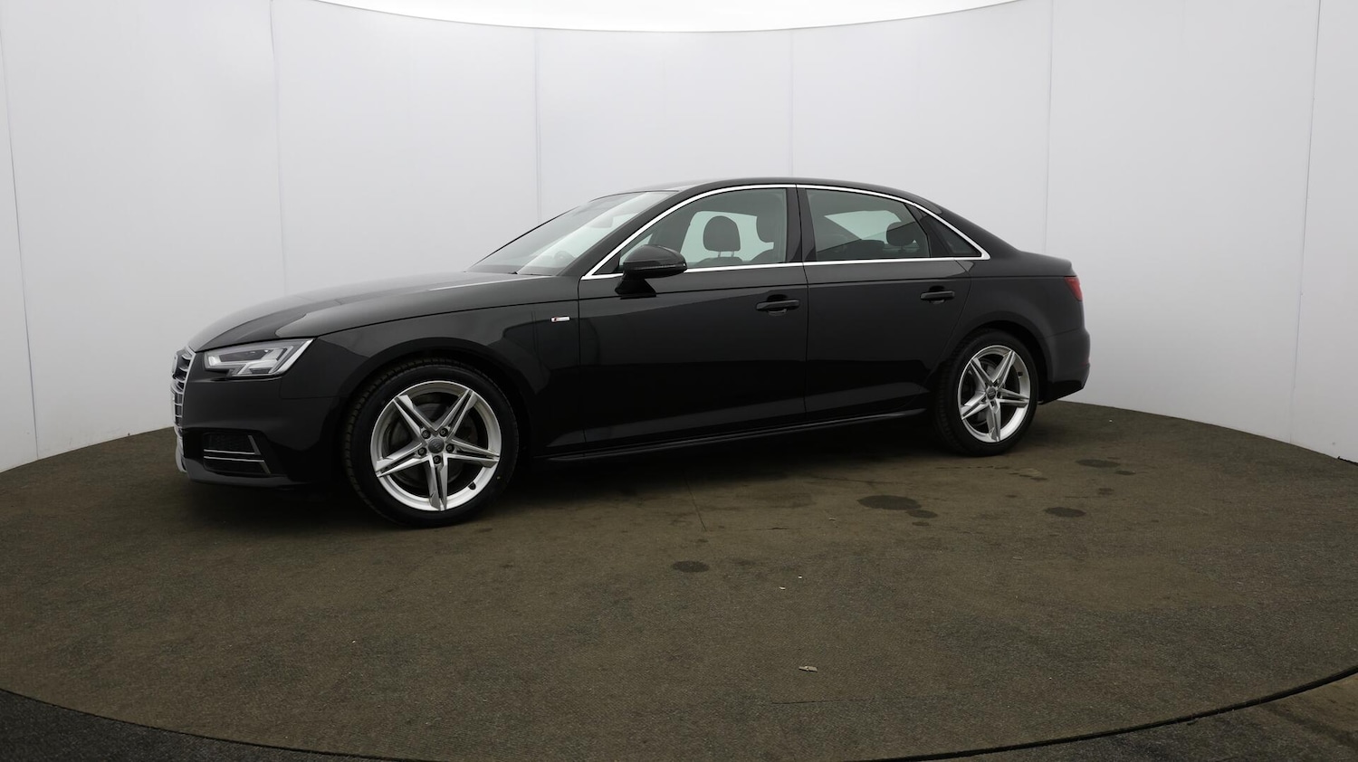 Used Audi A4 2018 for sale - 76370636: Photo 37