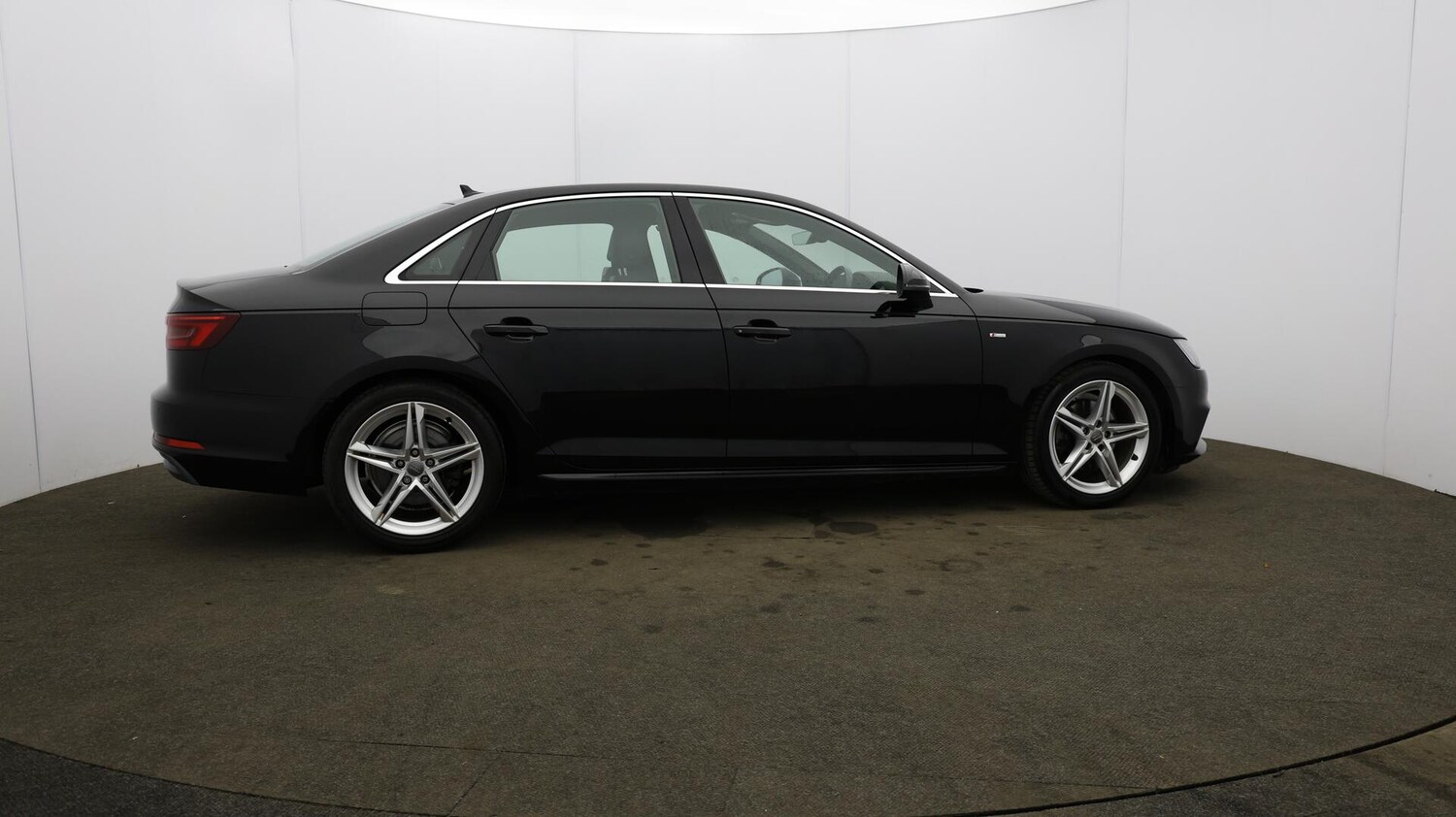 Used Audi A4 2018 for sale - 76370636: Photo 56