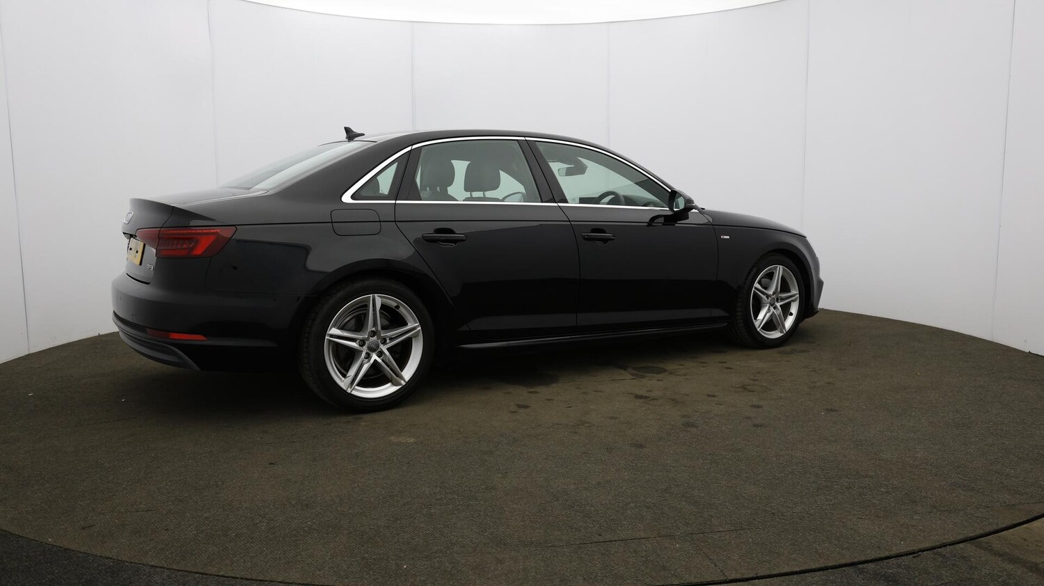 Used Audi A4 2018 for sale - 76370636: Photo 59