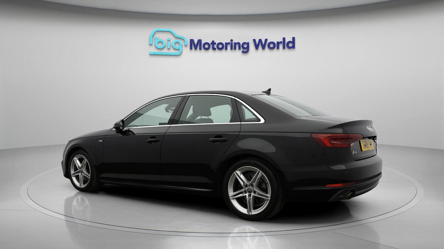 Used Audi A4 2018 for sale - 76370636: Photo 6