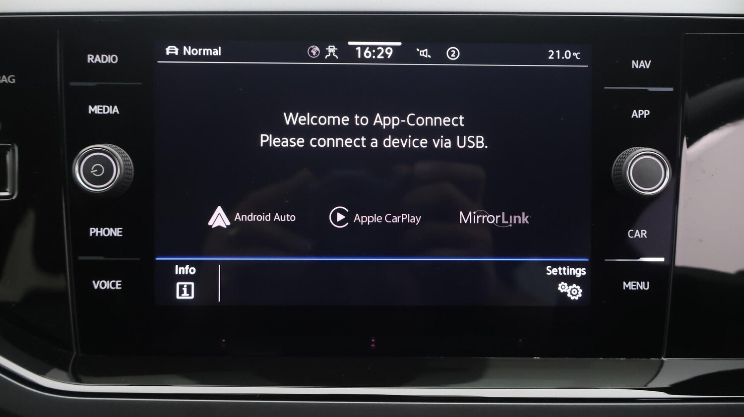 Used Volkswagen Taigo for sale - 76573759: Photo 26