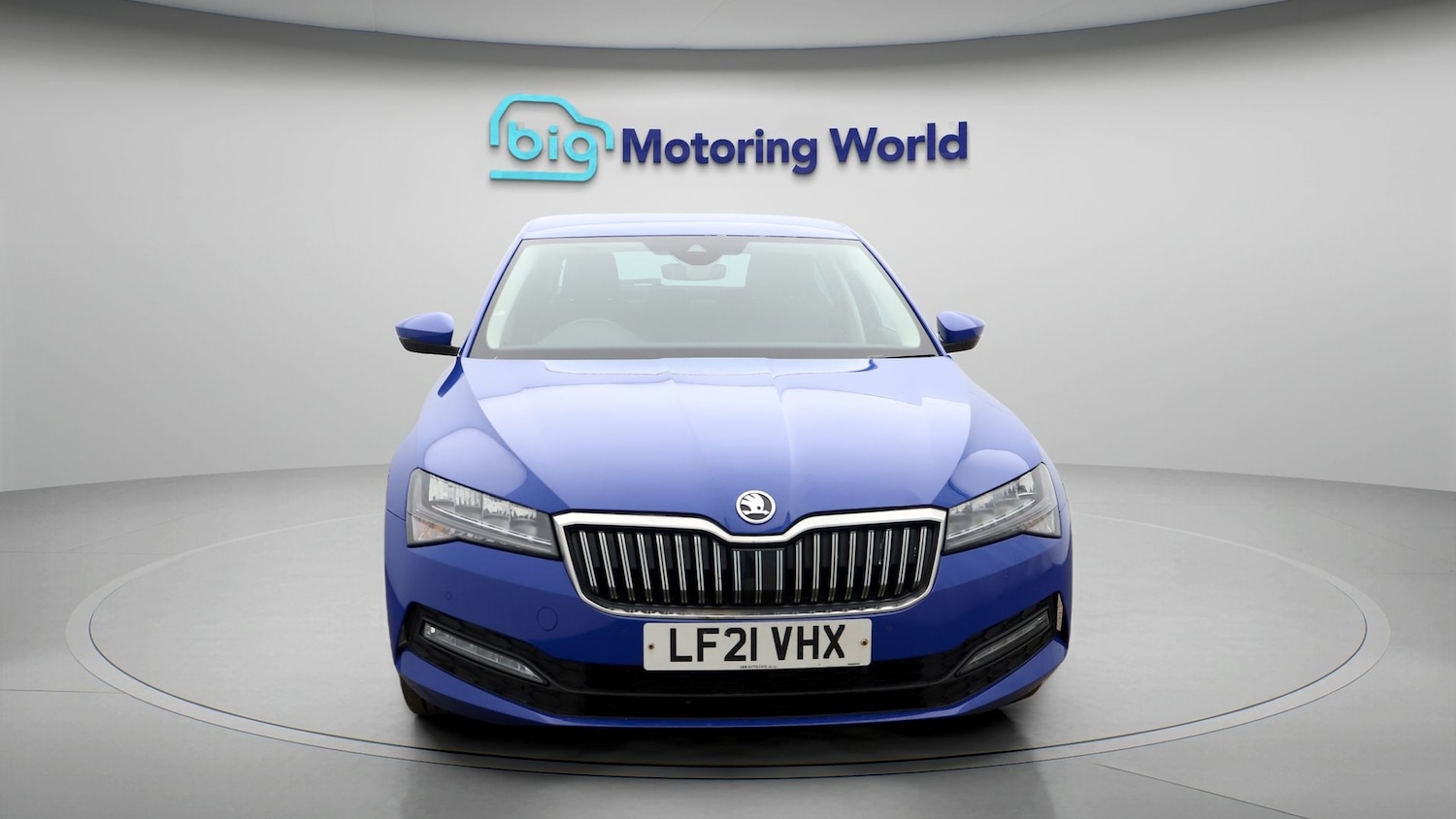 Used Skoda Superb 2021 for sale - 77730074: Photo 2
