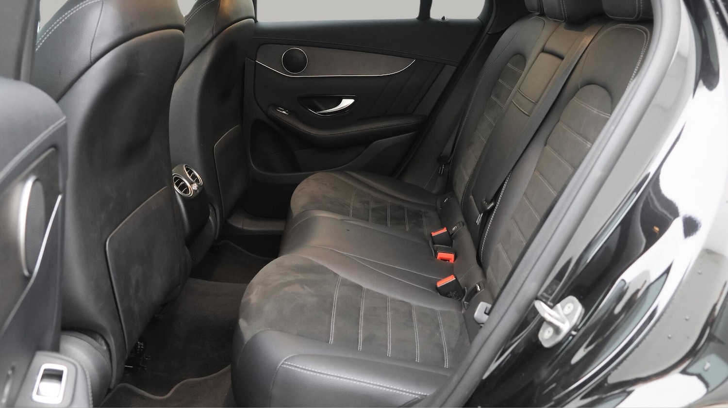 Used Mercedes-Benz GLC 2019 for sale - 76371205: Photo 17