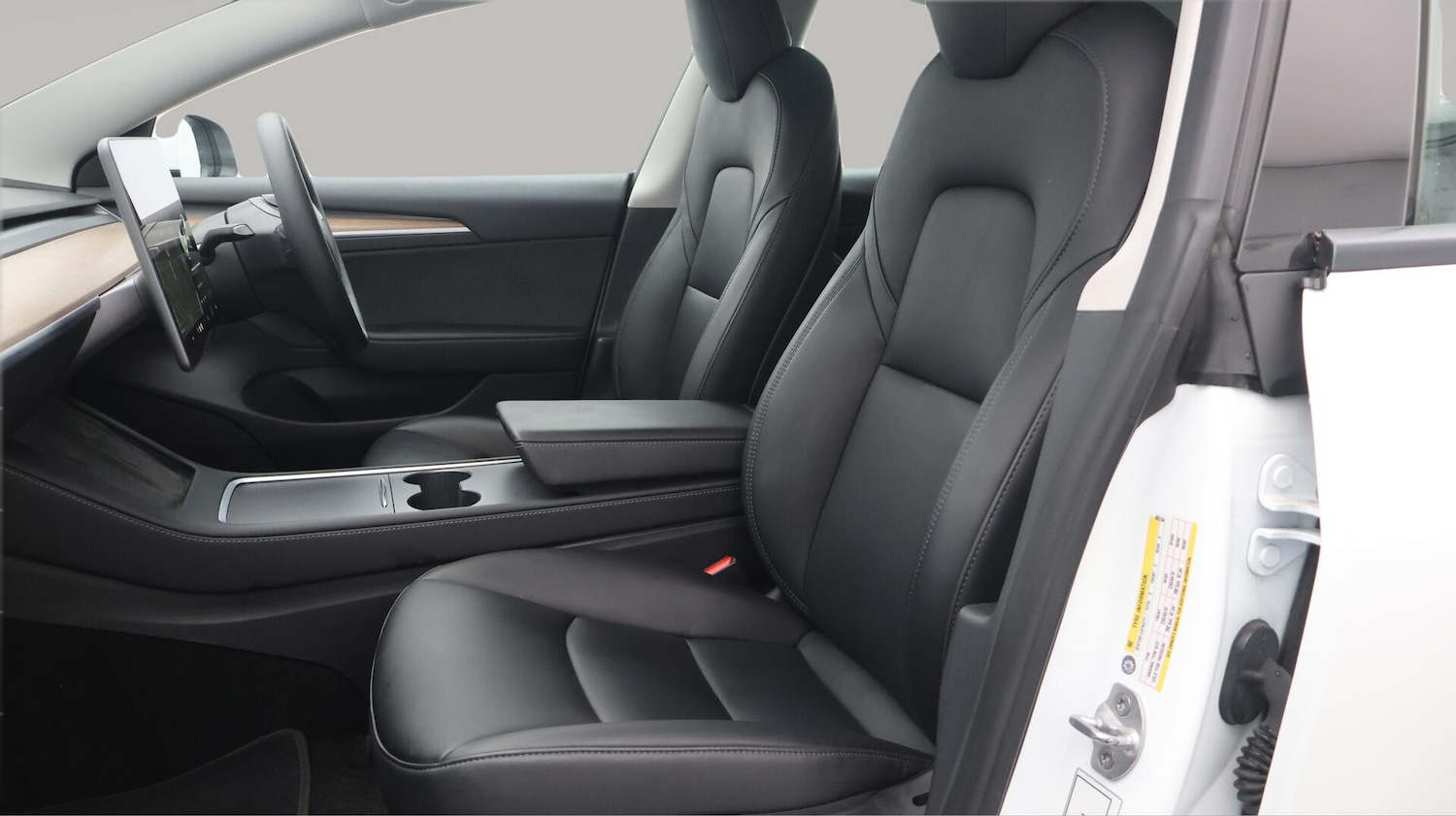 Used Tesla Model 3 2021 for sale - 76667201: Photo 15