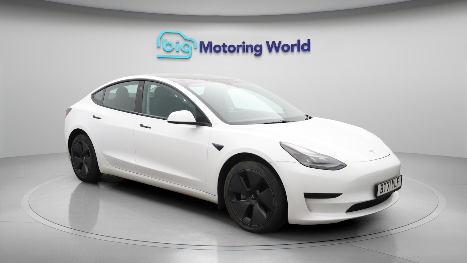 Used Tesla Model 3 2021 for sale - 76667201: Photo 2