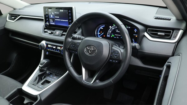 Used Toyota RAV4 2021 for sale - 76200932: Photo 10