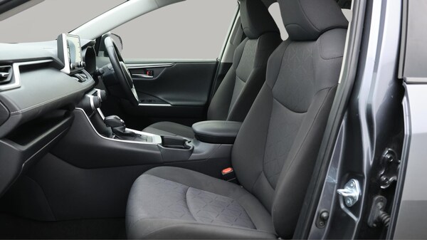 Used Toyota RAV4 2021 for sale - 76200932: Photo 15