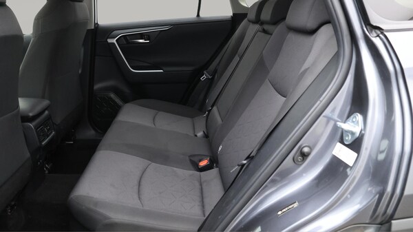 Used Toyota RAV4 2021 for sale - 76200932: Photo 17
