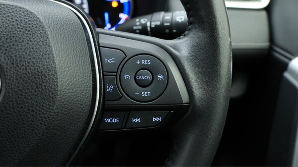 Used Toyota RAV4 2021 for sale - 76200932: Photo 27