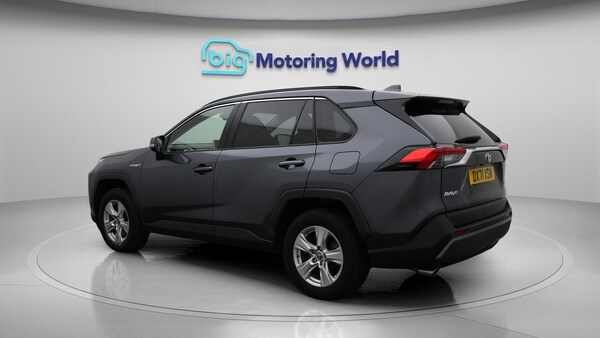 Used Toyota RAV4 2021 for sale - 76200932: Photo 6