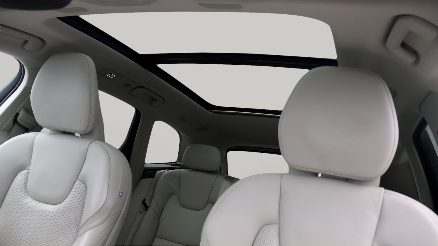 Used Volvo XC60 2023 for sale - 77365668: Photo 21