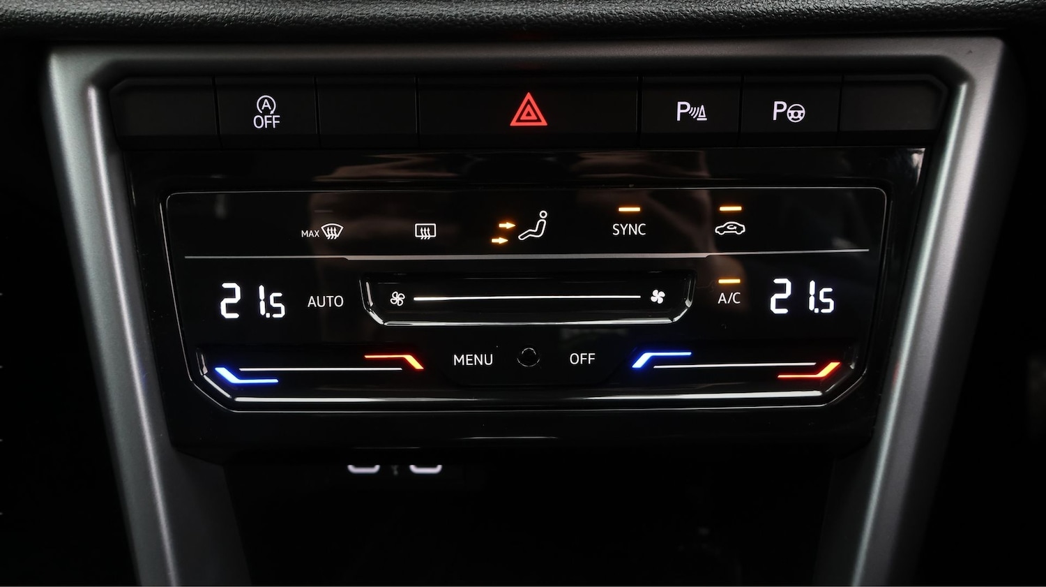 Used Volkswagen T-Roc 2023 for sale - 77774622: Photo 12