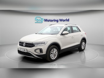 Used Volkswagen T-Roc 2023 for sale - 77774622: Photo