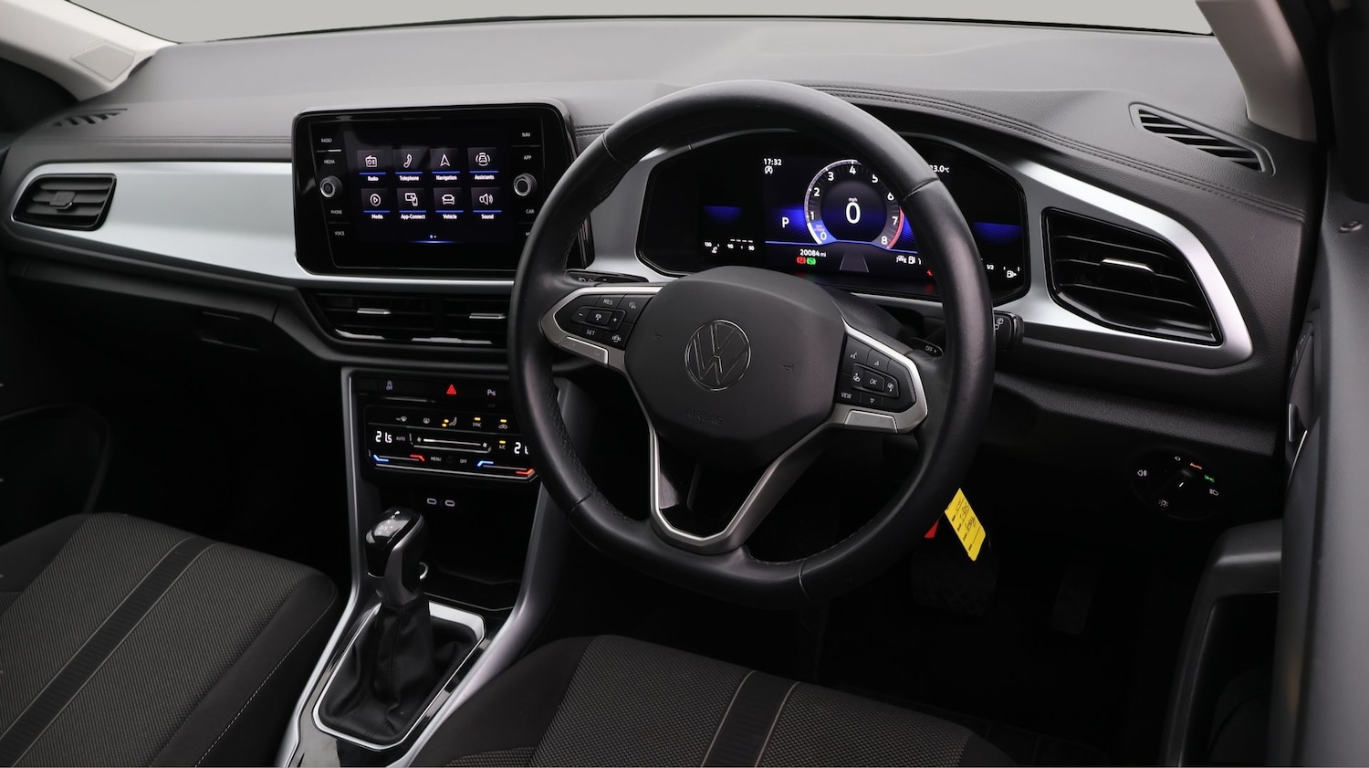 Used Volkswagen T-Roc 2023 for sale - 77774622: Photo 9