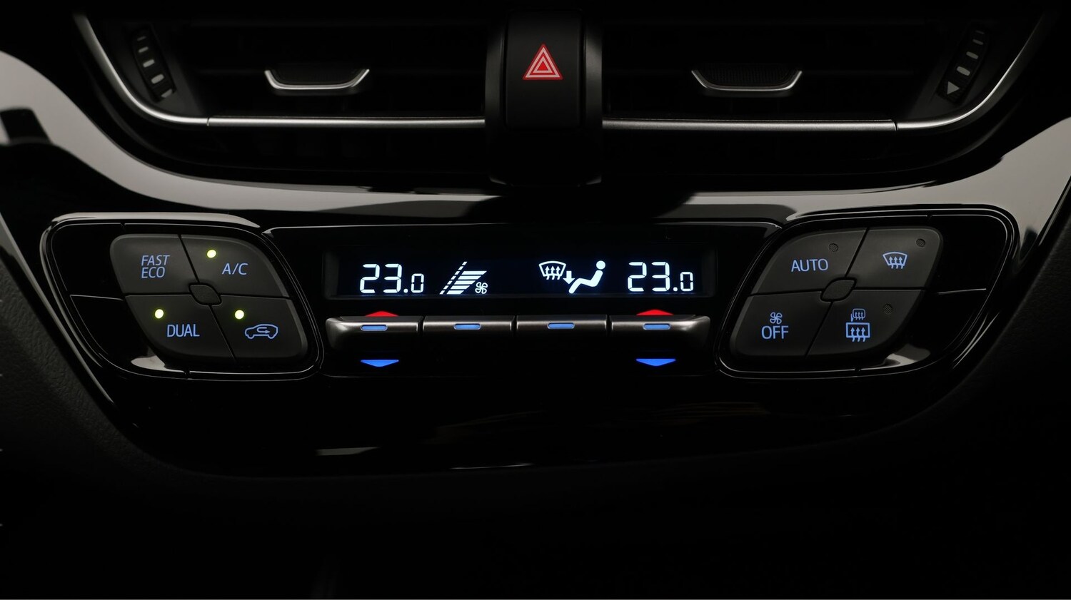 Used Toyota C-HR 2023 for sale - 77556379: Photo 12