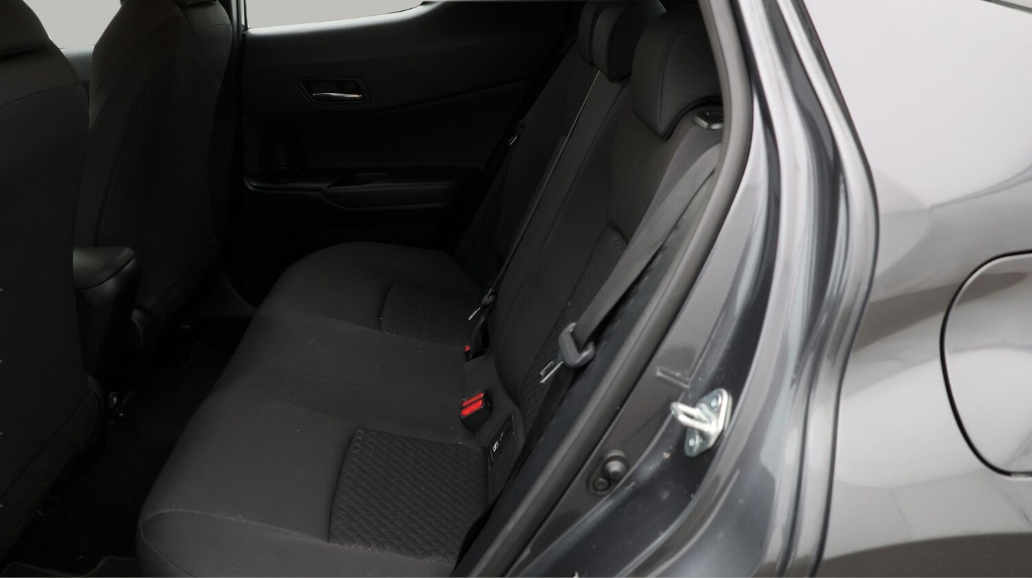 Used Toyota C-HR 2023 for sale - 77556379: Photo 16