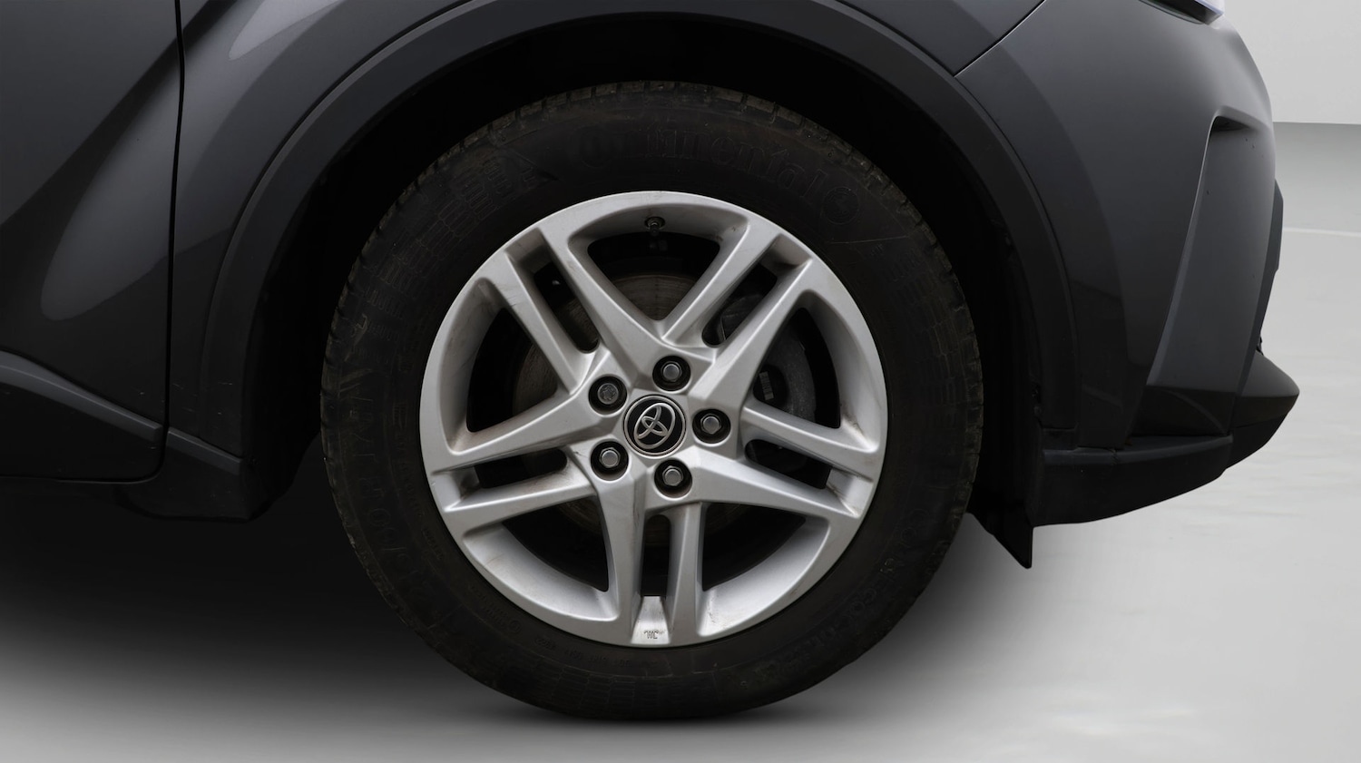 Used Toyota C-HR 2023 for sale - 77556379: Photo 18