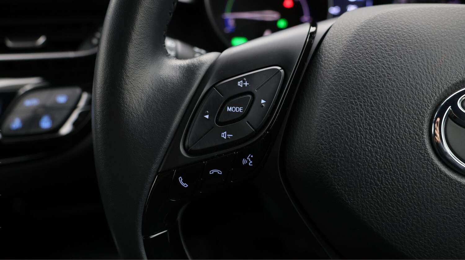 Used Toyota C-HR 2023 for sale - 77556379: Photo 23