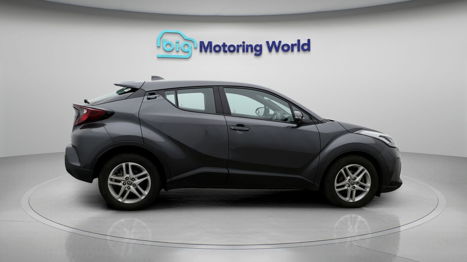Used Toyota C-HR 2023 for sale - 77556379: Photo 8