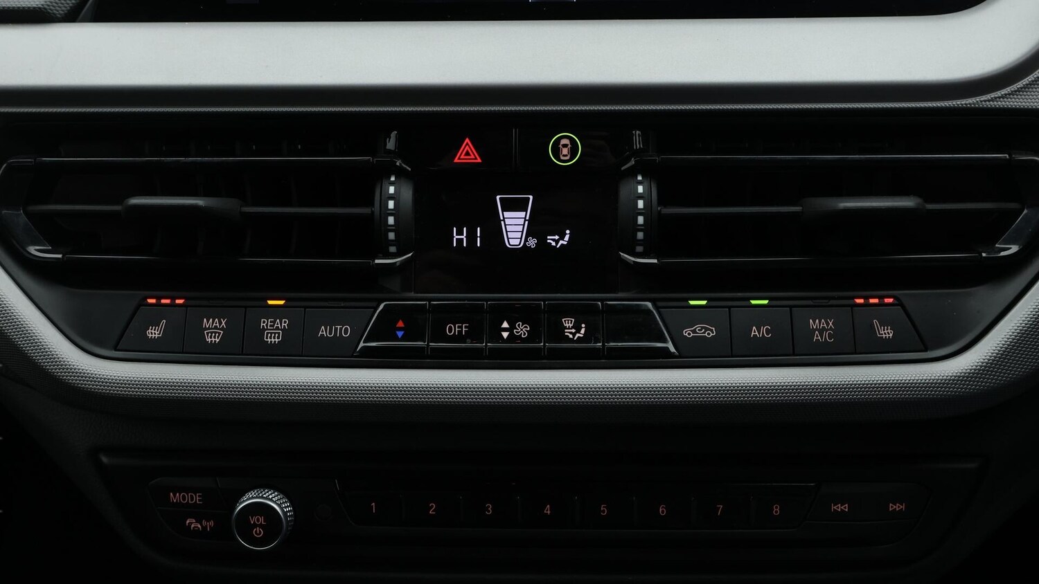 Used BMW 1 Series 2024 for sale - 76550306: Photo 13