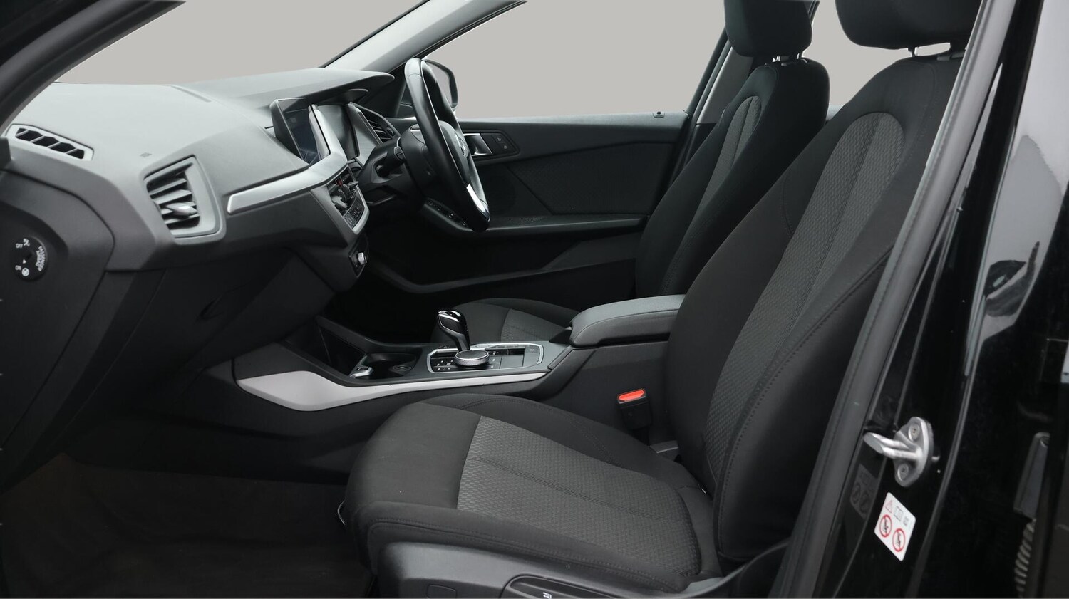 Used BMW 1 Series 2024 for sale - 76550306: Photo 15