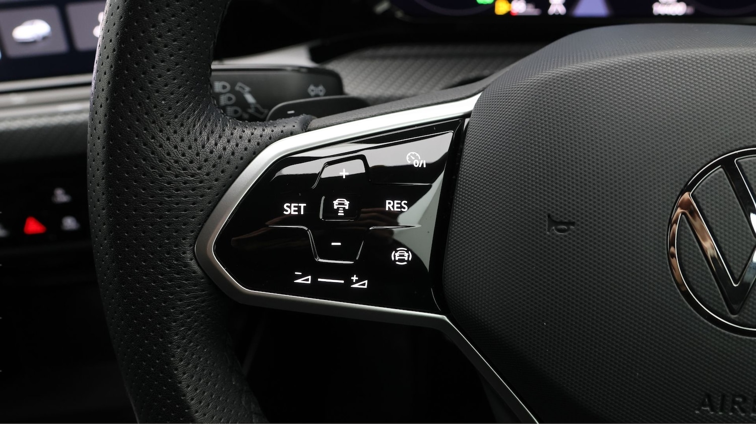 Used Volkswagen Golf 2024 for sale - 77459590: Photo 24