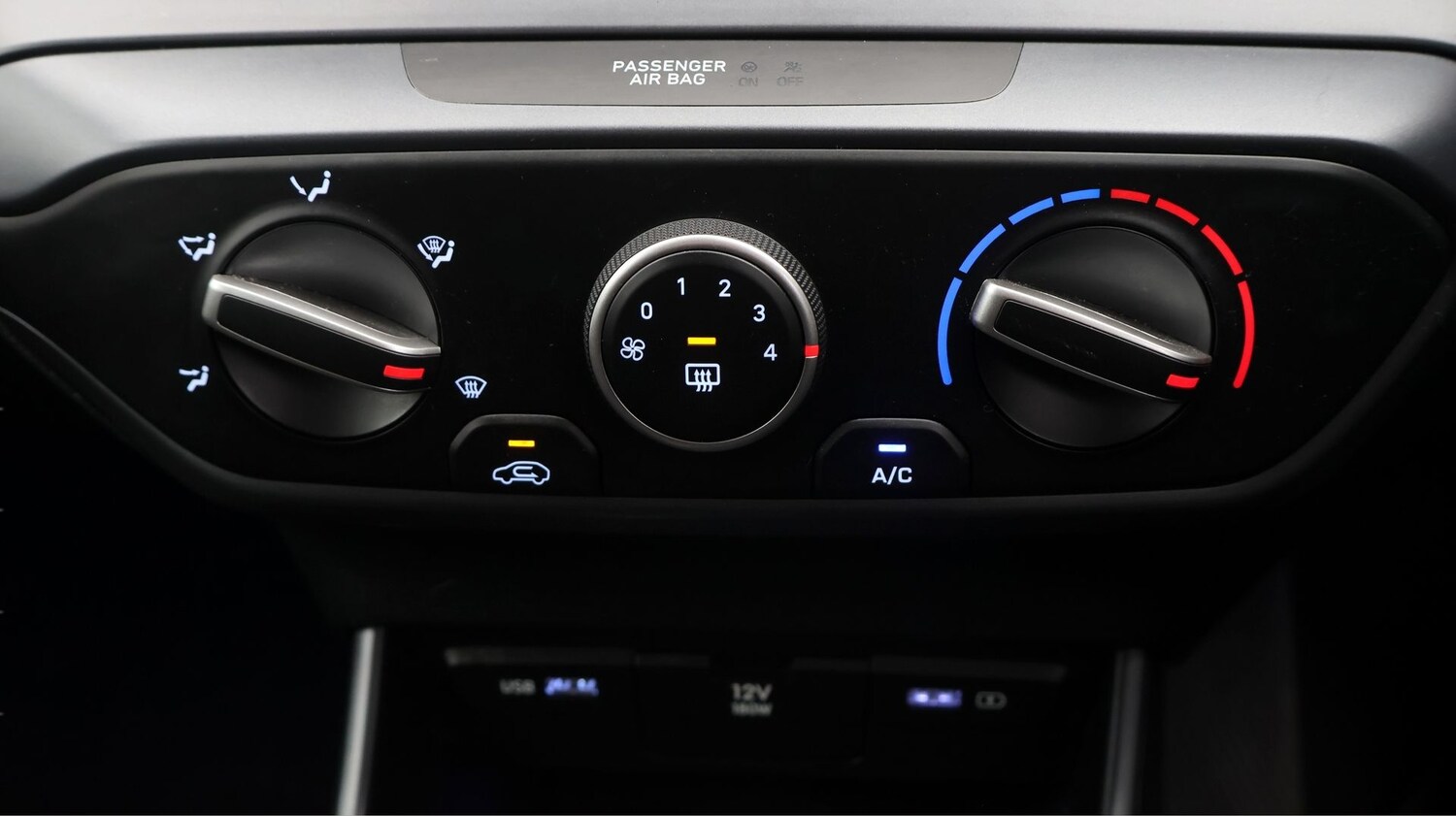 Used Hyundai BAYON 2023 for sale - 77270845: Photo 12