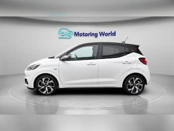 Used Hyundai i10 2023 for sale - 79477209: Photo
