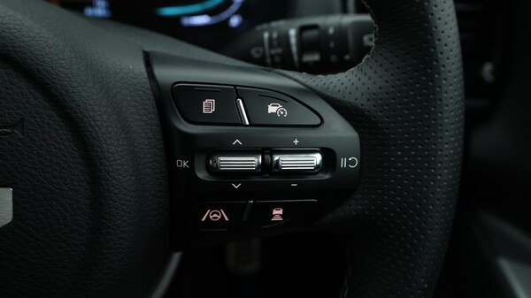 Used Kia Stonic 2025 for sale - 75990225: Photo 25