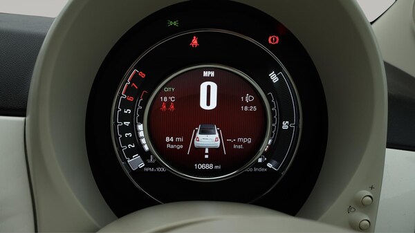 Used Fiat 500C 2024 for sale - 76239109: Photo 11
